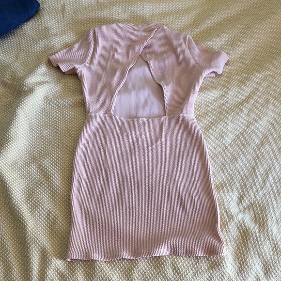 Missguided open back high neck nude dress - Picture 3 of 5